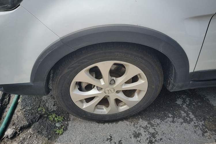 Used BAIC New Energy EC5 2019 New Air Edition Left Front Wheel Hub