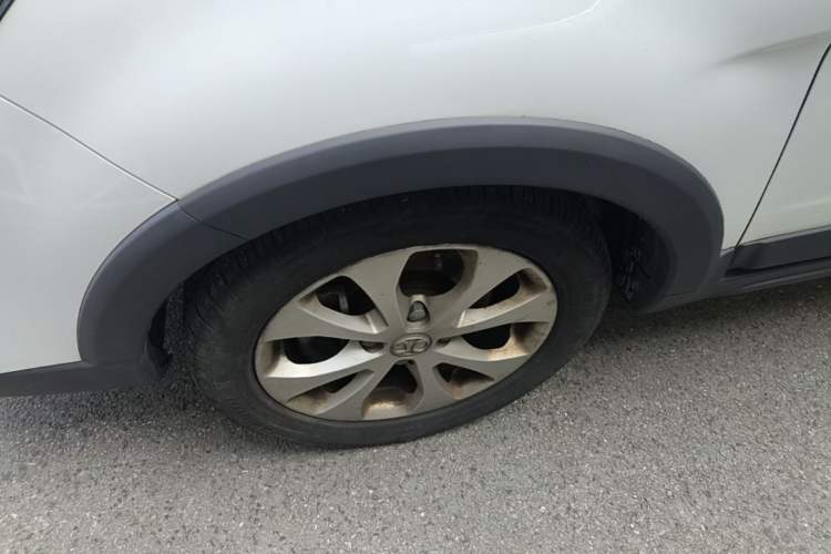 Used BAIC New Energy EC5 2019 New Air Edition Left Front Wheel Hub