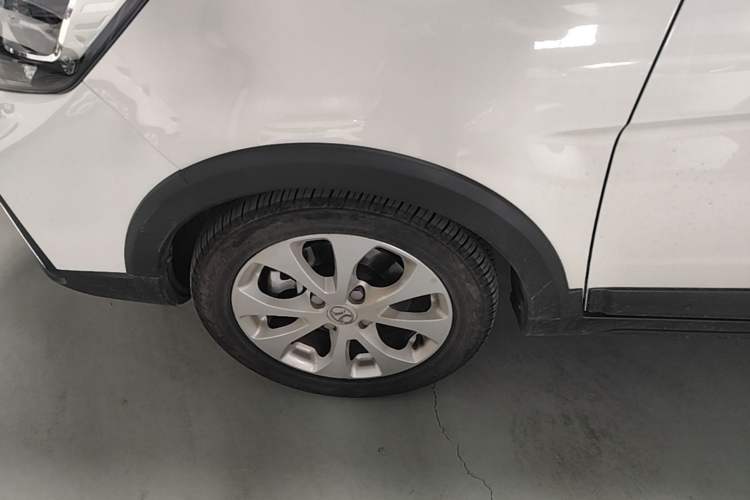Used BAIC New Energy EC5 2019 New Style Edition Left Front Wheel Hub