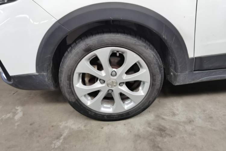 Used BAIC New Energy EC5 2019 New Air Edition Left Front Wheel Hub