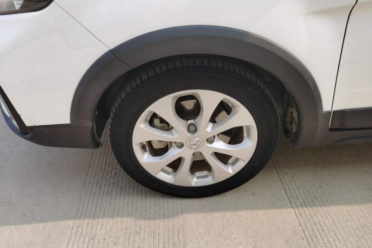 Used BAIC New Energy EC5 2019 New Style Edition Left Front Wheel Hub