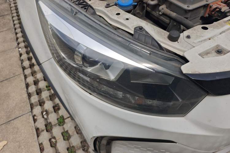 Used BAIC New Energy EC5 2019 New Style Edition Right Front Headlight
