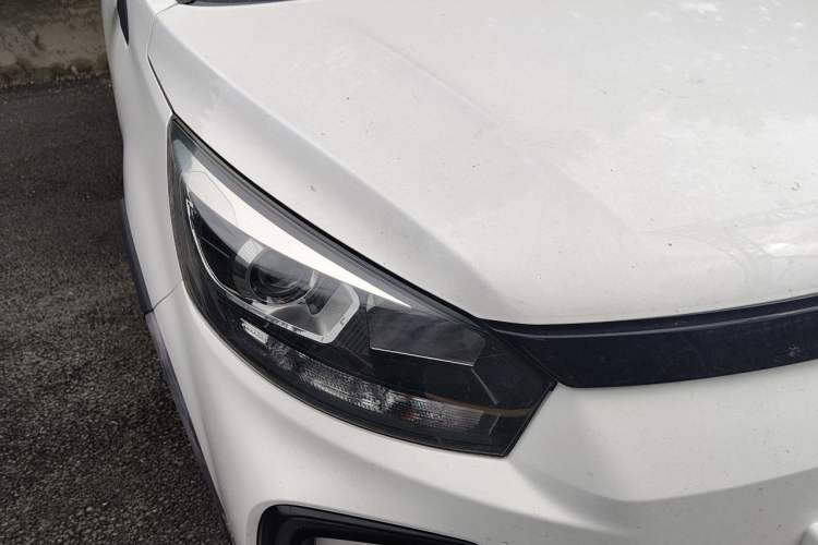 Used BAIC New Energy EC5 2019 New Style Edition Right Front Headlight