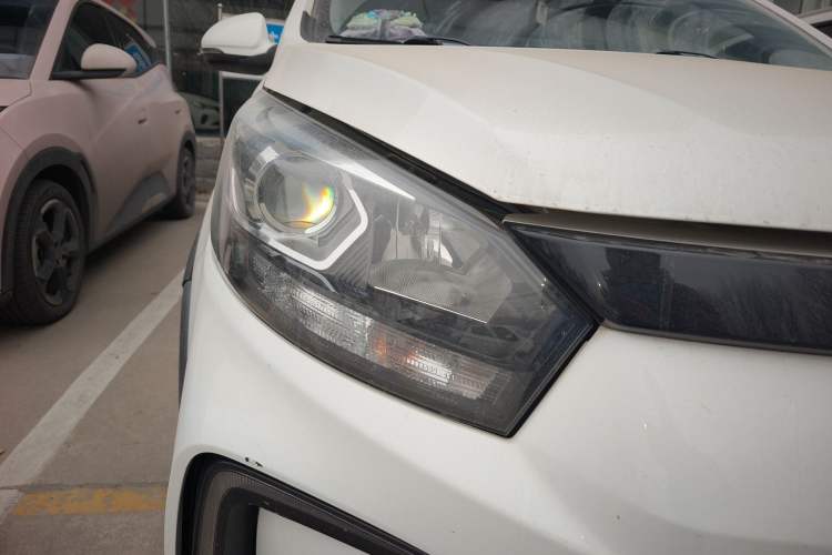 Used BAIC New Energy EC5 2019 New Style Edition Right Front Headlight