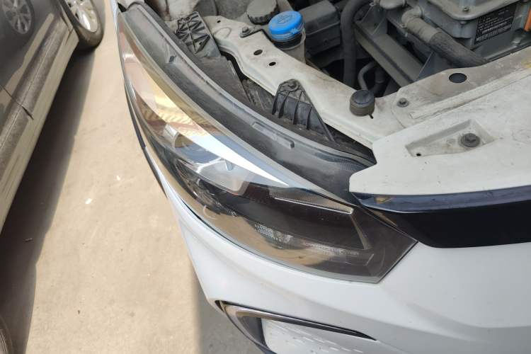 Used BAIC New Energy EC5 2019 New Style Edition Right Front Headlight