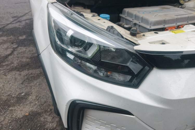 Used BAIC New Energy EC5 2019 New Style Edition Right Front Headlight