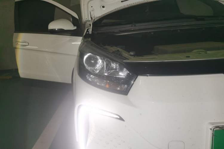 Used BAIC New Energy EC5 2019 New Style Edition Right Front Headlight