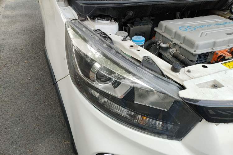 Used BAIC New Energy EC5 2019 New Style Edition Right Front Headlight