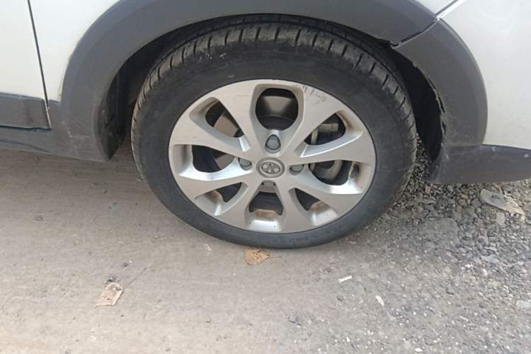Used BAIC New Energy EC5 2019 New Style Edition Right Front Wheel Hub