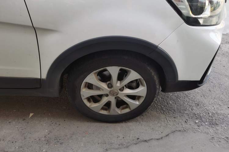 Used BAIC New Energy EC5 2019 New Style Edition Right Front Wheel Hub