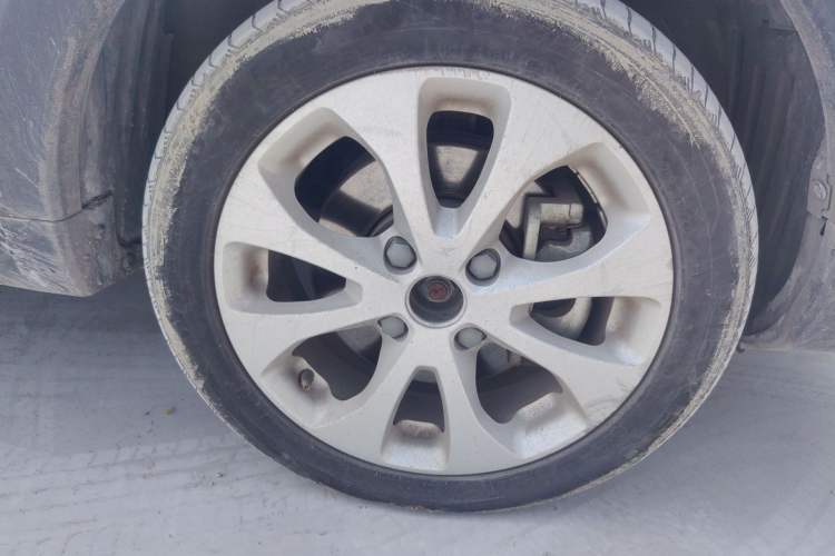 Used BAIC New Energy EC5 2019 New Style Edition Right Front Wheel Hub