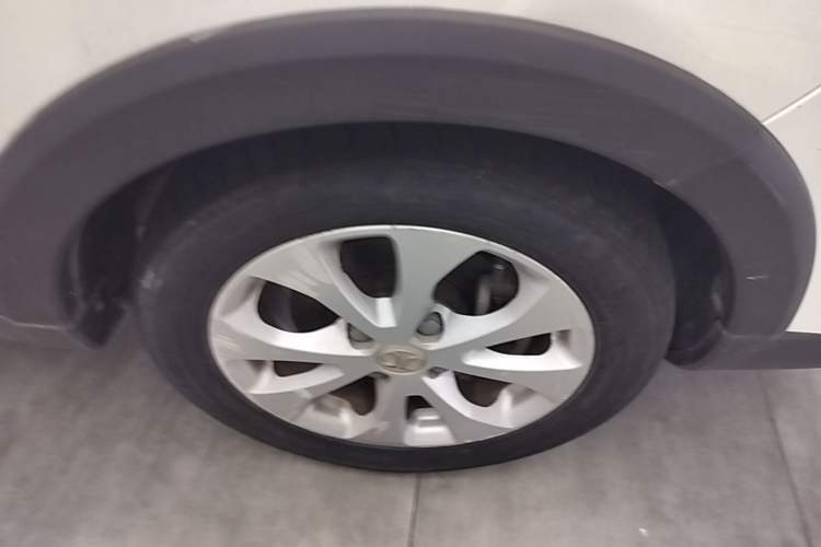Used BAIC New Energy EC5 2019 New Air Edition Right Front Wheel Hub