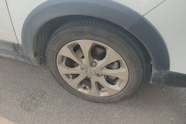 Used BAIC New Energy EC5 2019 New Style Edition Right Front Wheel Hub