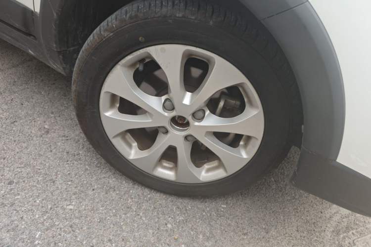 Used BAIC New Energy EC5 2019 New Air Edition Right Front Wheel Hub