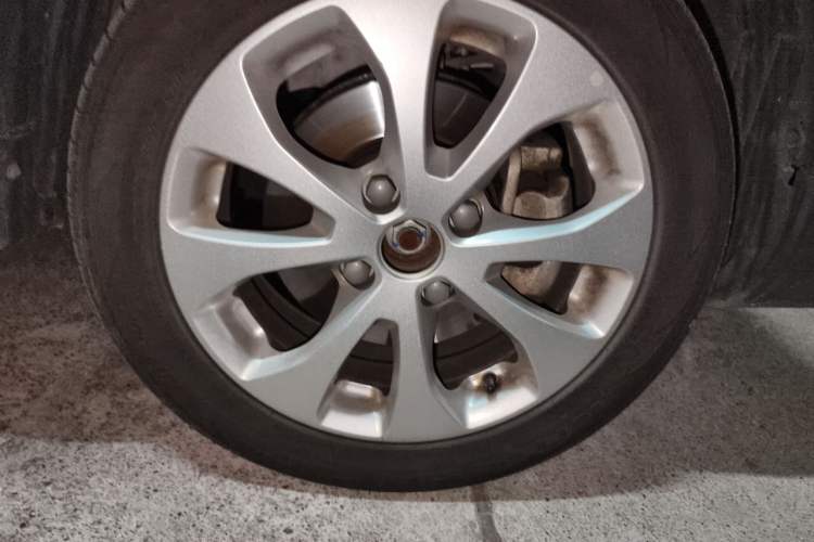 Used BAIC New Energy EC5 2019 New Style Edition Right Front Wheel Hub