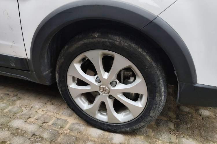 Used BAIC New Energy EC5 2019 New Style Edition Right Front Wheel Hub