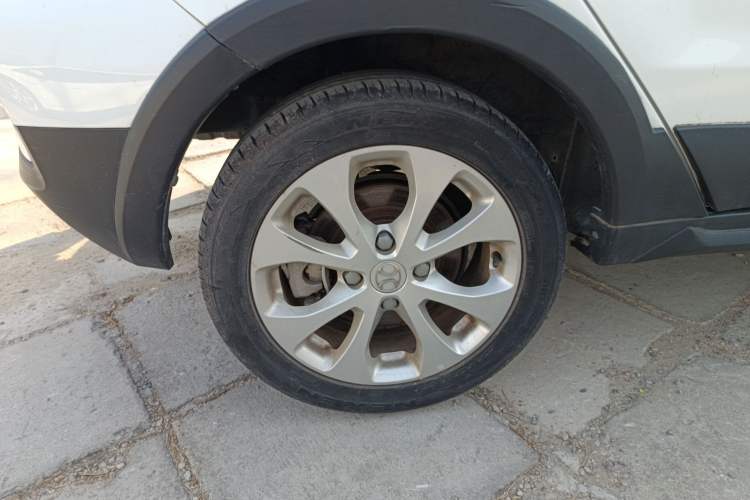 Used BAIC New Energy EC5 2019 New Style Edition Right Rear Wheel Hub