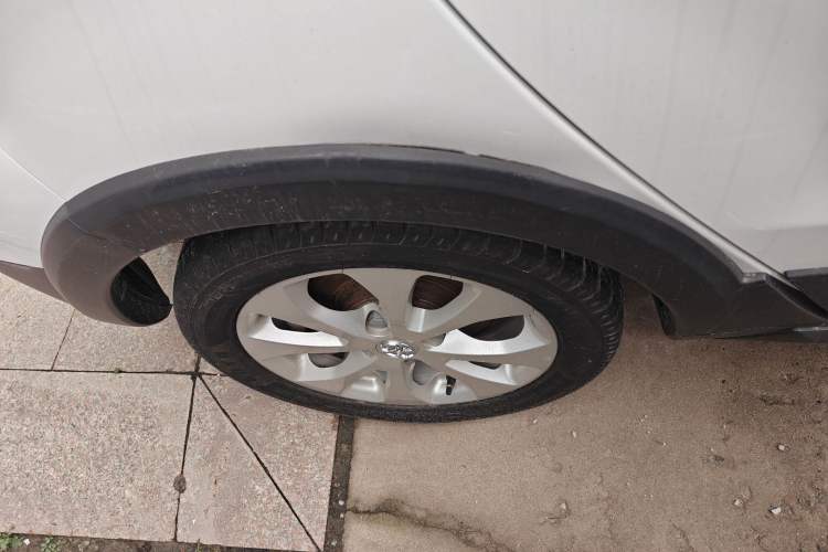 Used BAIC New Energy EC5 2019 New Style Edition Right Rear Wheel Hub