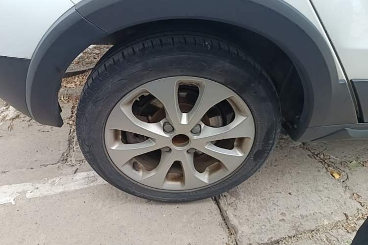 Used BAIC New Energy EC5 2019 New Style Edition Right Rear Wheel Hub