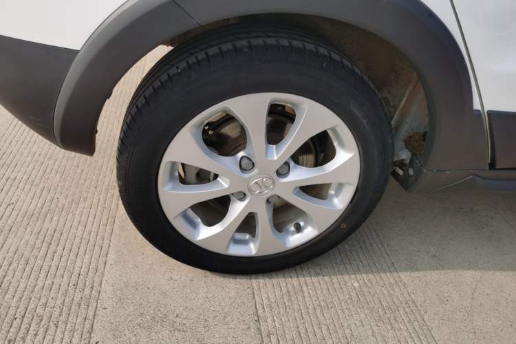 Used BAIC New Energy EC5 2019 New Style Edition Right Rear Wheel Hub
