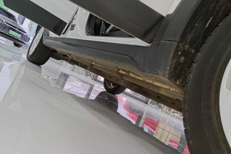 Used BAIC New Energy EC5 2019 New Style Edition Right Side Sill