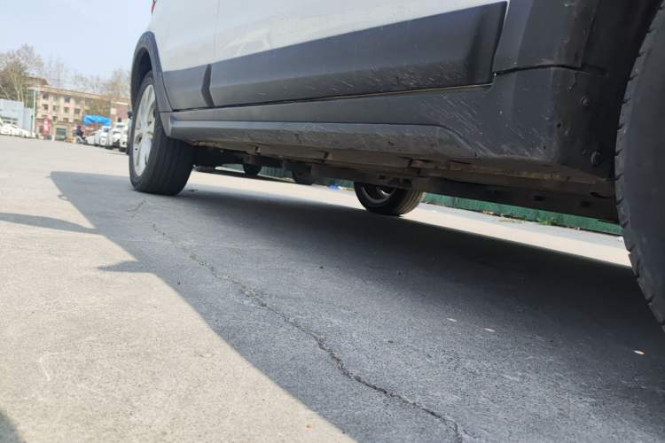 Used BAIC New Energy EC5 2019 New Air Edition Right Side Sill