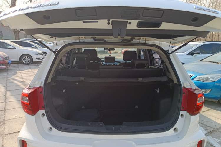 Used BAIC New Energy EC5 2019 New Style Edition Trunk