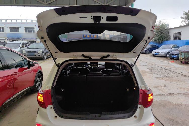 Used BAIC New Energy EC5 2019 New Style Edition Trunk