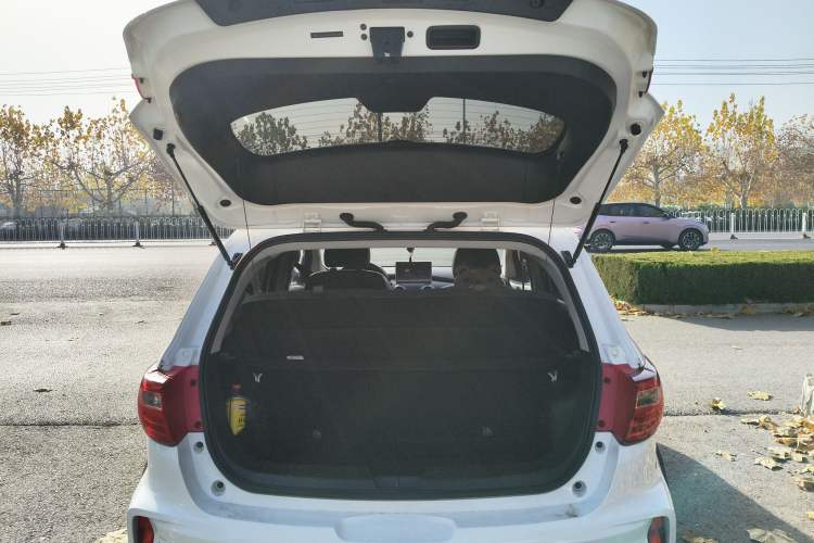 Used BAIC New Energy EC5 2019 New Style Edition Trunk