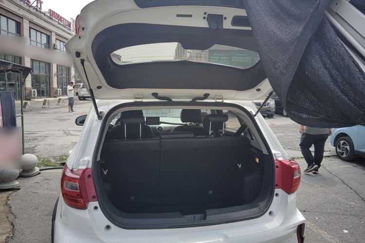 Used BAIC New Energy EC5 2019 New Air Edition Trunk
