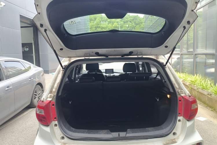 Used BAIC New Energy EC5 2019 New Air Edition Trunk