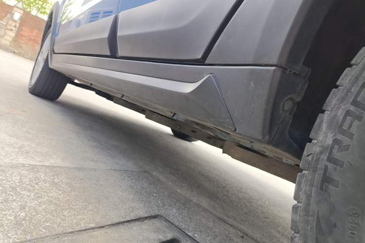 Used BAIC New Energy EC5 2020 Fresh Air Edition Left Side Sill