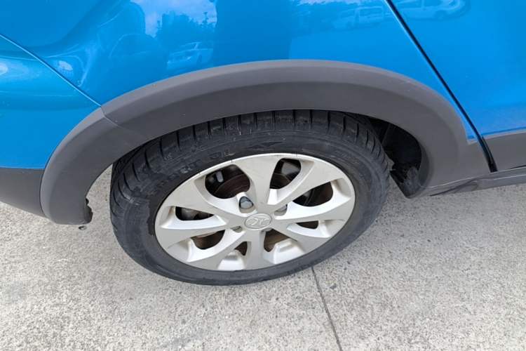 Used BAIC New Energy EC5 2020 Fresh Air Edition Right Rear Wheel Hub