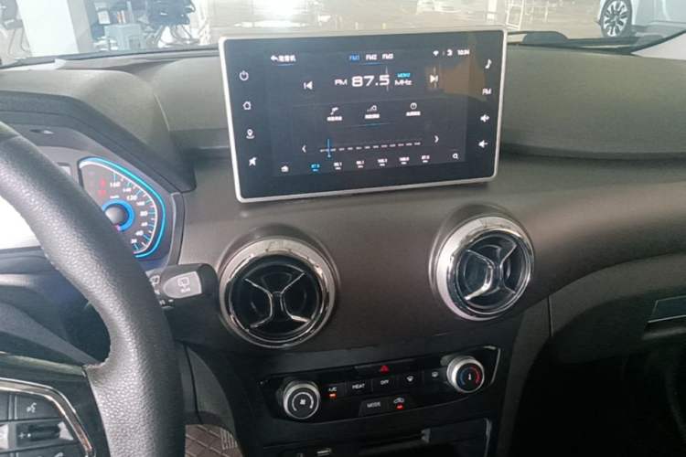 Used BAIC New Energy EC5 2020 New Fashion Edition Audio And AC Panel