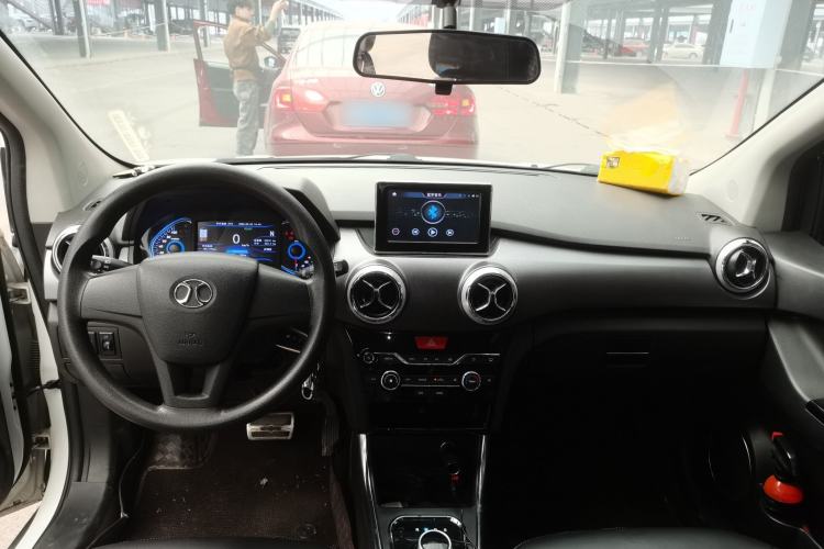 Used BAIC New Energy EC5 2020 Fresh Air Edition Center Console