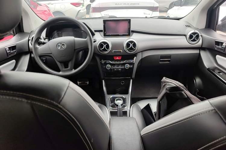 Used BAIC New Energy EC5 2020 Fresh Air Edition Center Console