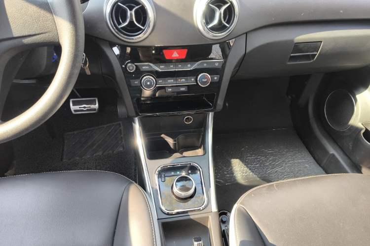 Used BAIC New Energy EC5 2020 Fresh Air Edition Gear Lever
