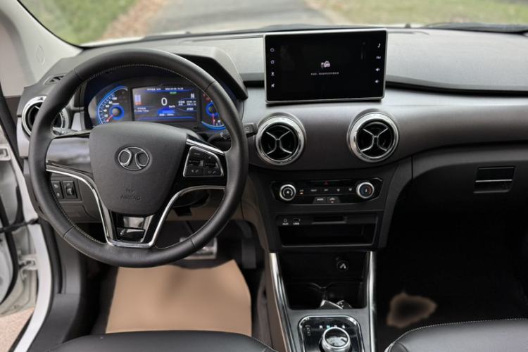 Used BAIC New Energy EC5 2020 New Fashion Edition Interior 2