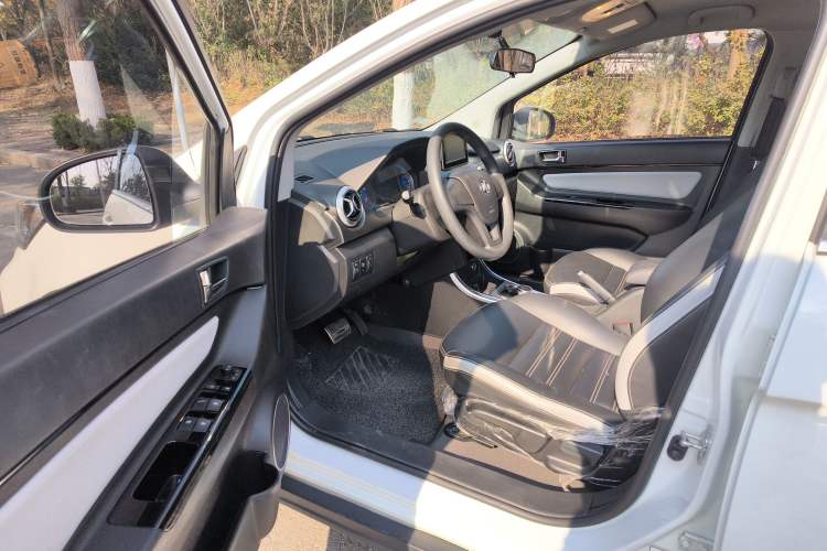 Used BAIC New Energy EC5 2020 Fresh Air Edition Interior 3