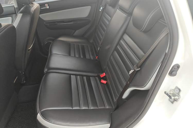 Used BAIC New Energy EC5 2020 Fresh Air Edition Interior 4