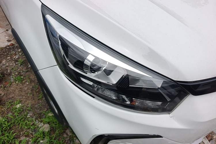 Used BAIC New Energy EC5 2020 Fresh Air Edition Right Front Headlight
