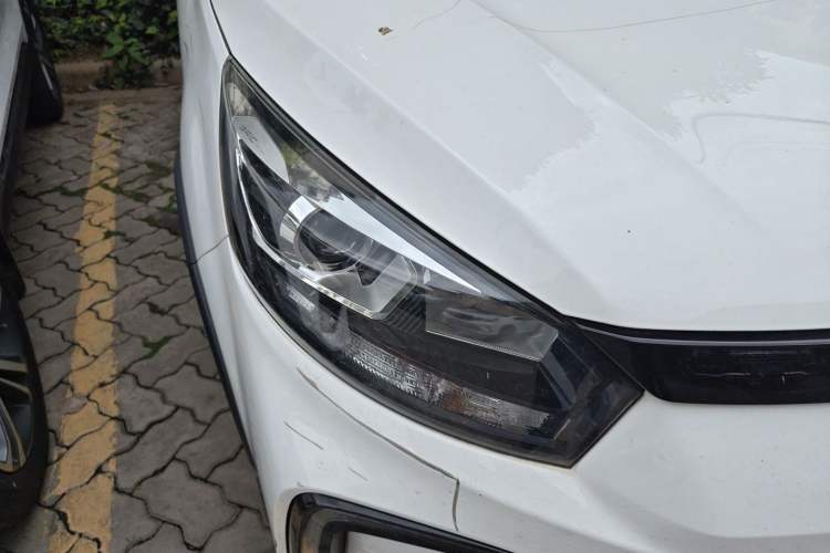 Used BAIC New Energy EC5 2020 Fresh Air Edition Right Front Headlight