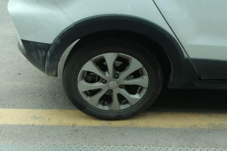 Used BAIC New Energy EC5 2020 Fresh Air Edition Right Rear Wheel Hub