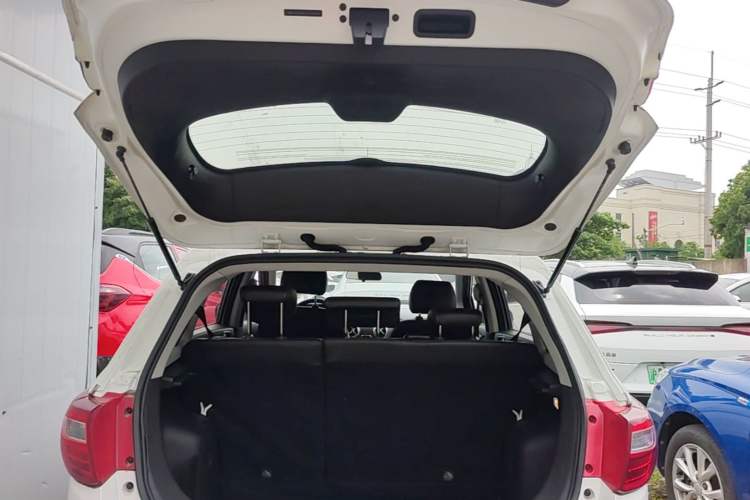 Used BAIC New Energy EC5 2020 Fresh Air Edition Trunk
