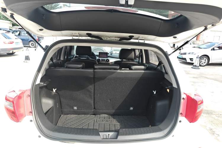 Used BAIC New Energy EC5 2020 Fresh Air Edition Trunk