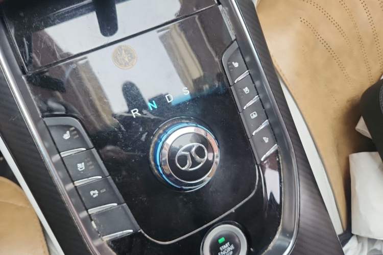 Used BAIC New Energy EH 2017 EH300 Executive Edition Gear Lever