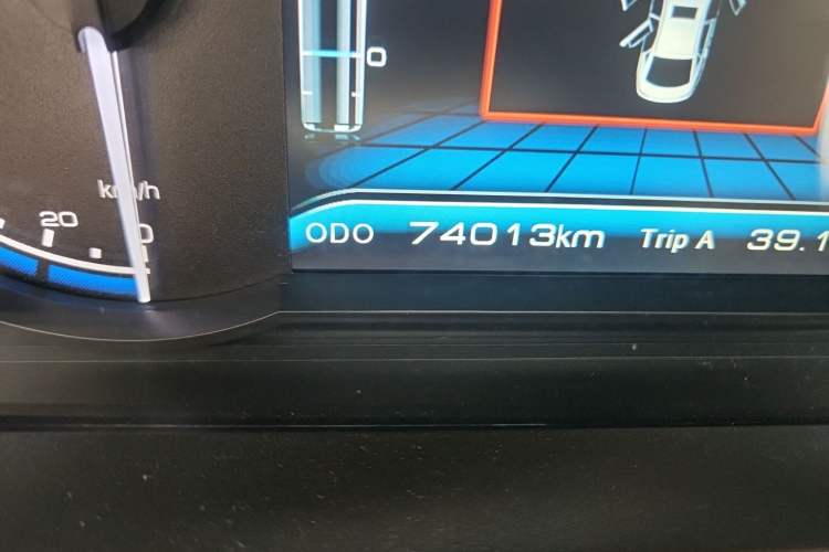 Used BAIC New Energy EH 2017 EH300 Executive Edition Odometer Close Up