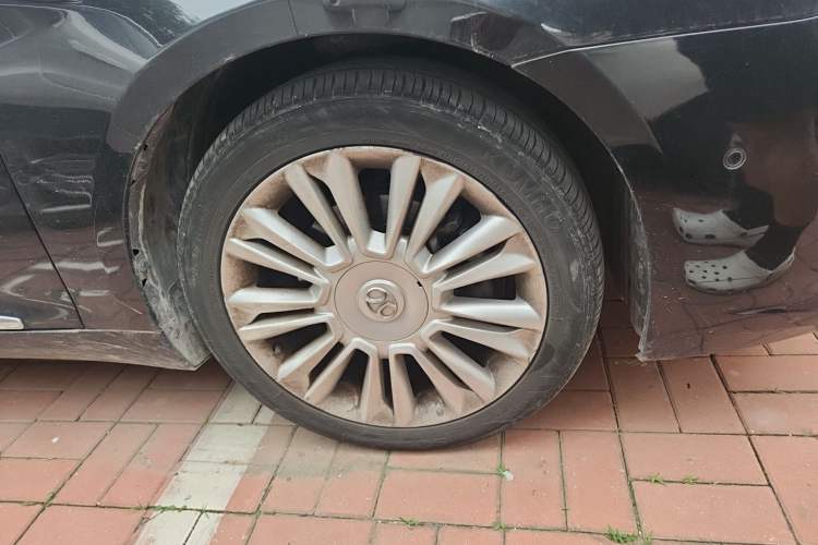 Used BAIC New Energy EH 2017 EH300 Executive Edition Right Front Wheel Hub