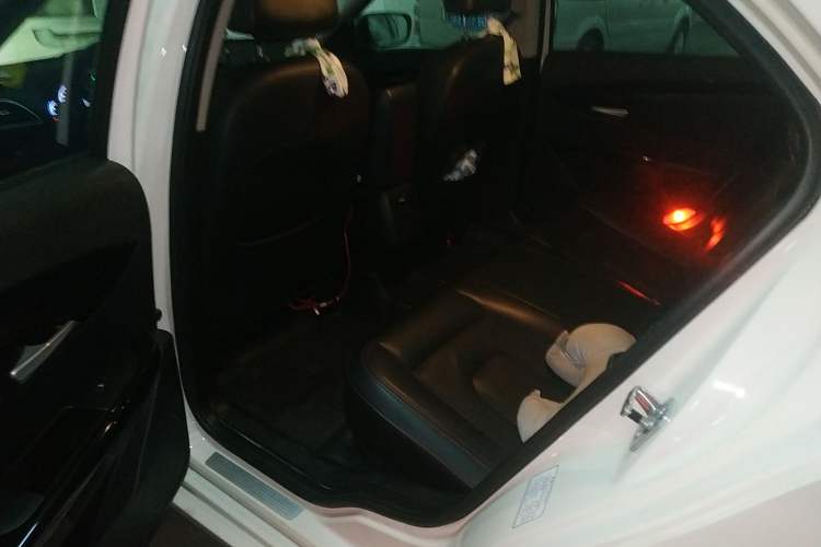 Used BAIC New Energy ES210 2015 Comfort Edition Left Rear Seat
