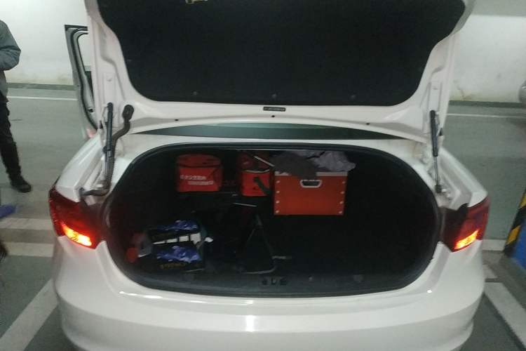 Used BAIC New Energy ES210 2015 Comfort Edition Trunk